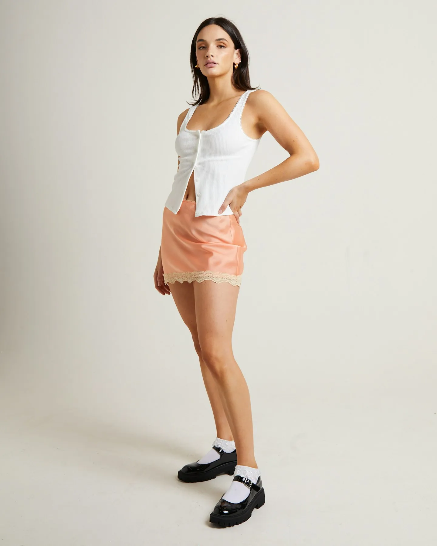 Alice In The Eve Saski Scallop Trim Vest Top - White | SurfStitch