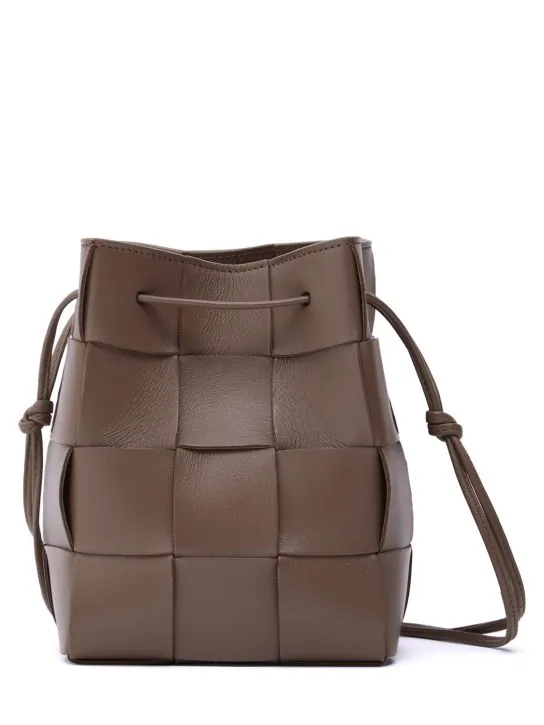 Bottega Veneta   Small Cassette leather bucket bag 