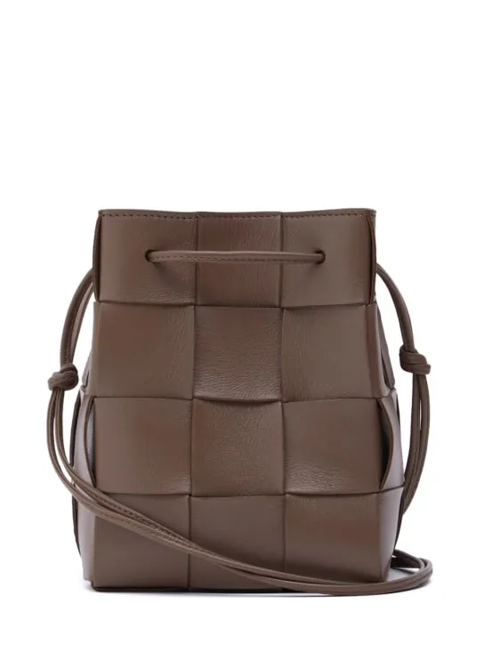 Bottega Veneta   Small Cassette leather bucket bag 