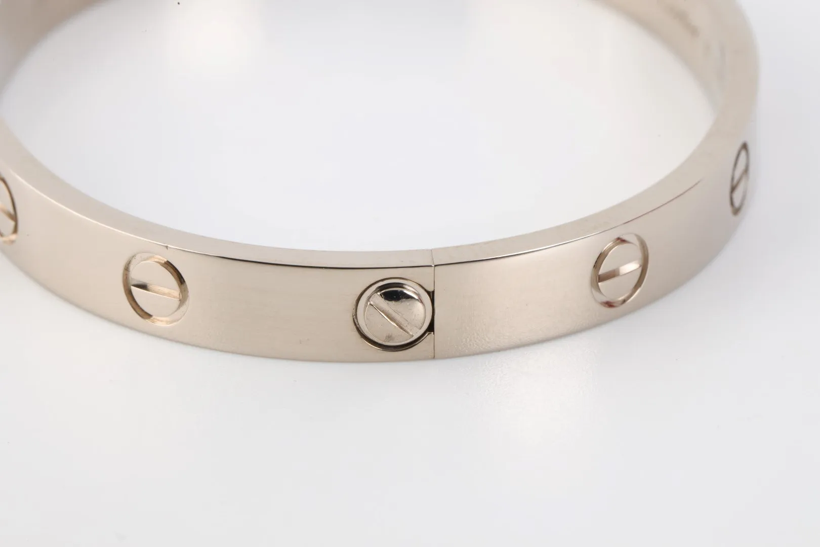 Cartier 18k White Gold Love Bracelet Size 16 (31.57g.)