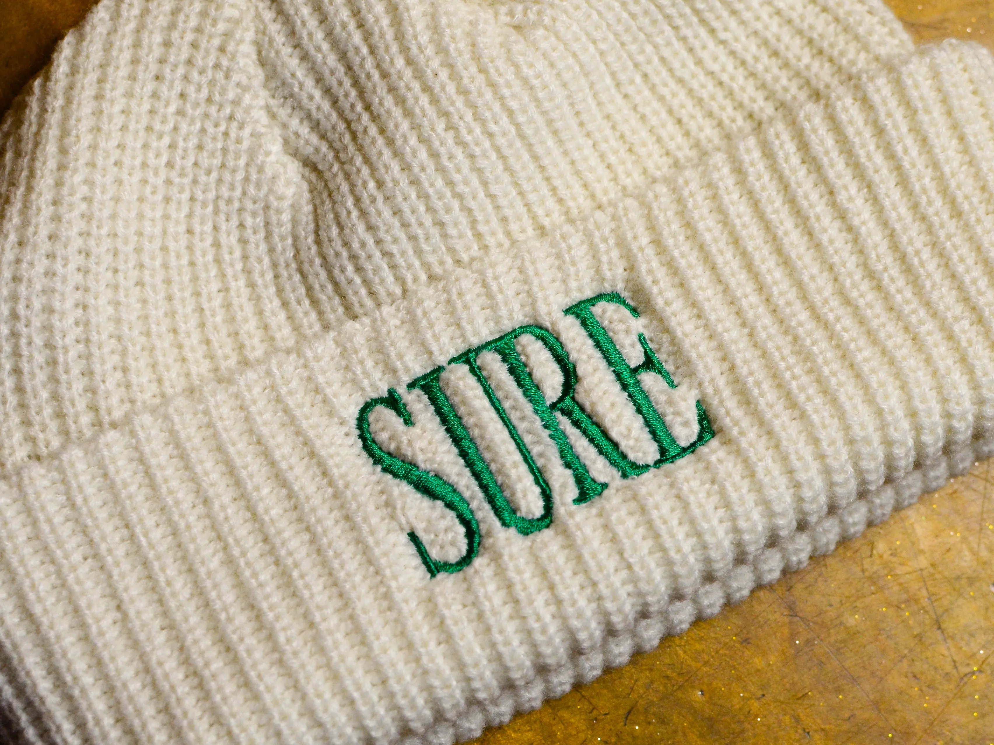 Crew Embroid Cable Beanie - Ecru