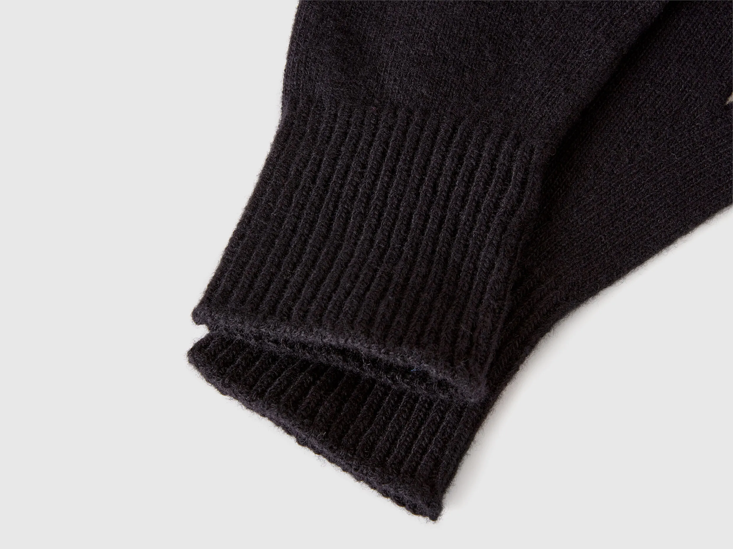 Gloves in pure Merino wool - Black | Benetton