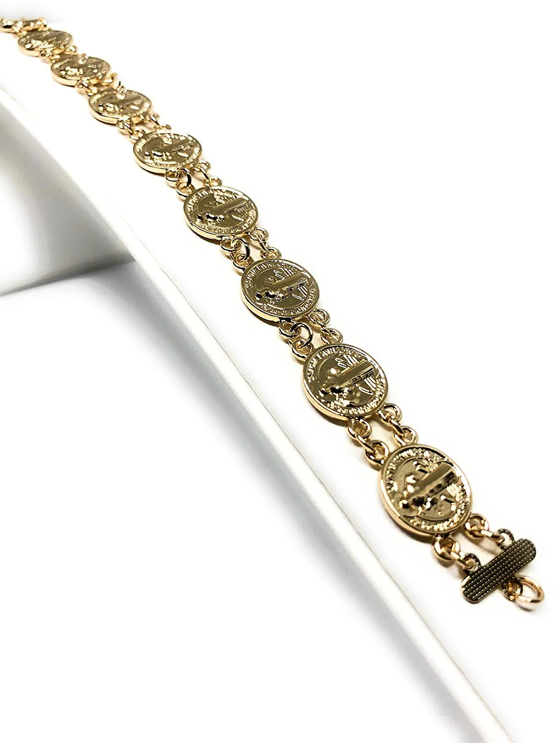 Gold Plated Saint Benedict Bracelet 7.5/Pulsera de San Benito 7.5 Oro Laminado