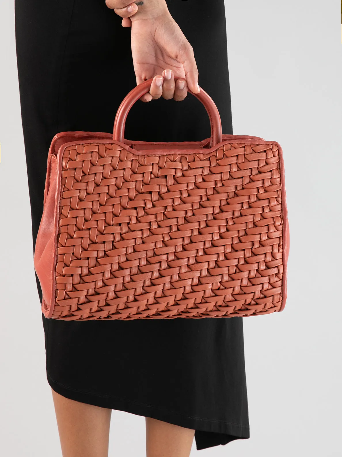 HELEN 025 - Salmon Pink Leather Hand Bag