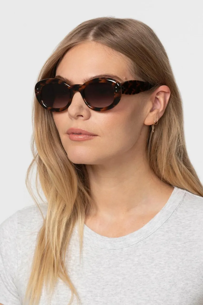 Krewe Margaret Venezia Sunglasses