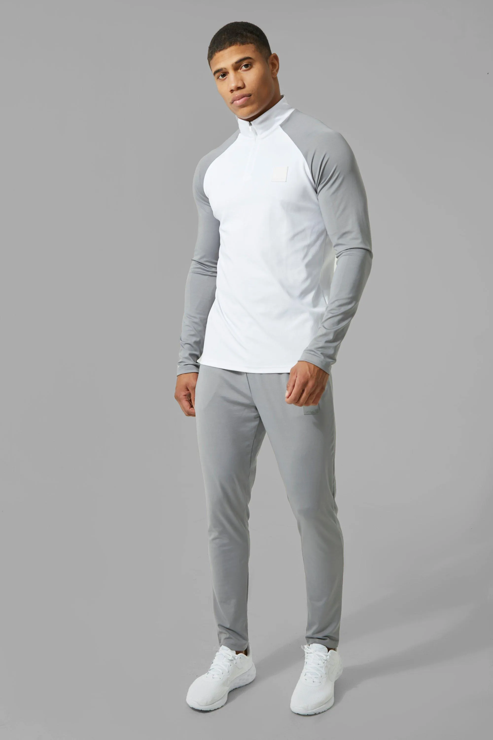 Man Active Contrast ¼ Zip Tracksuit | boohooMAN UK