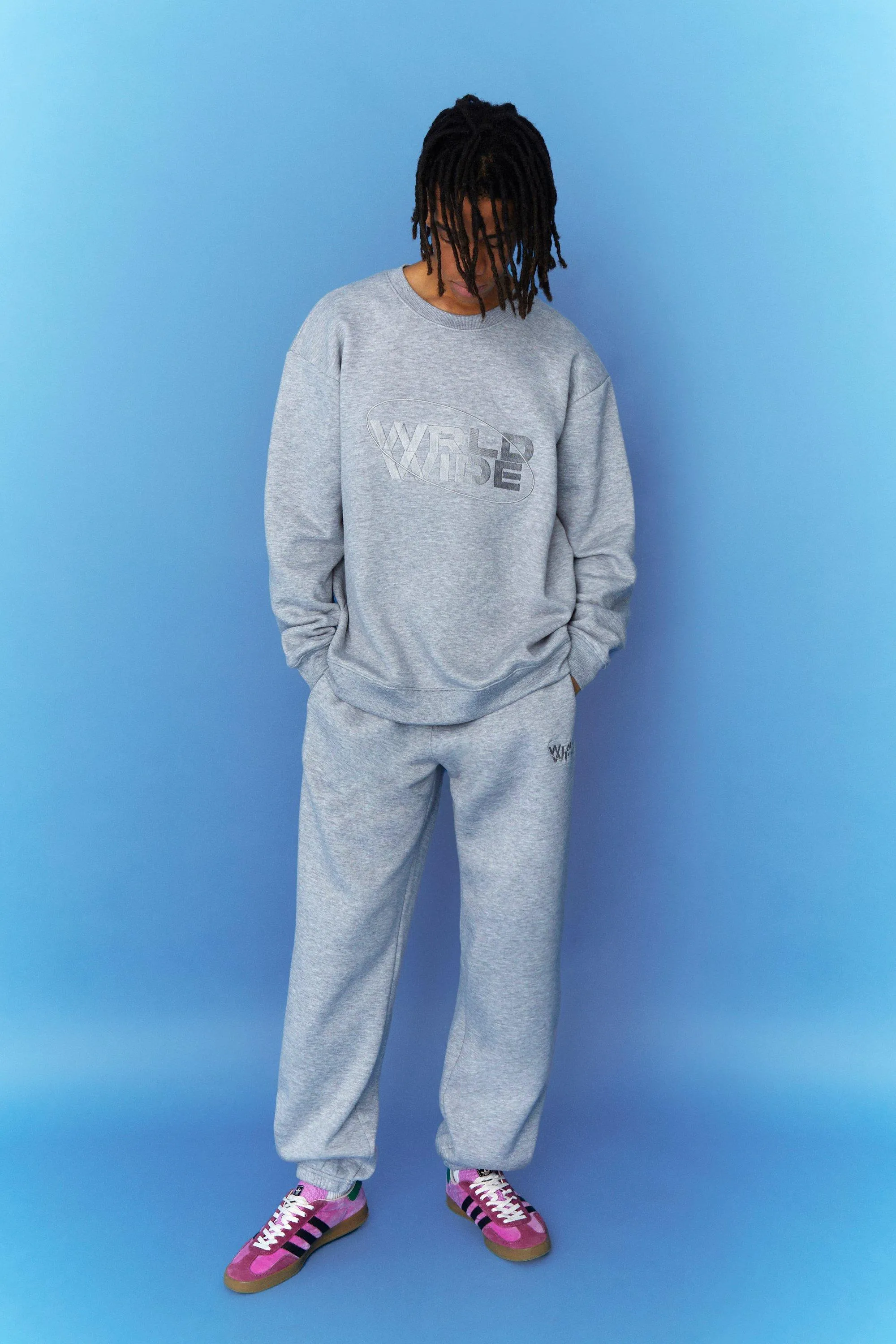 Oversized Worldwide Sweatshirt Tracksuit