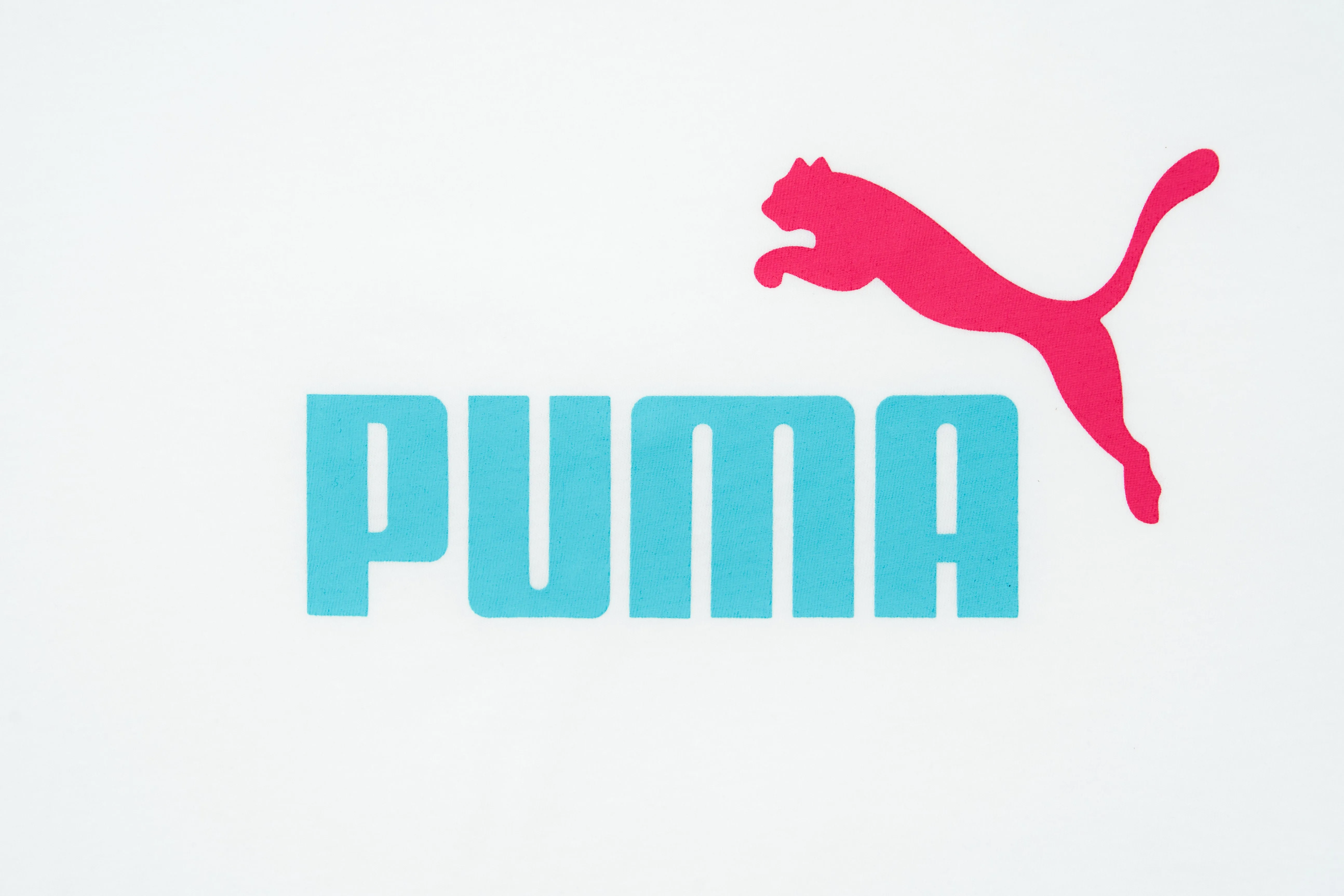 PUMA - Women - ESS 4