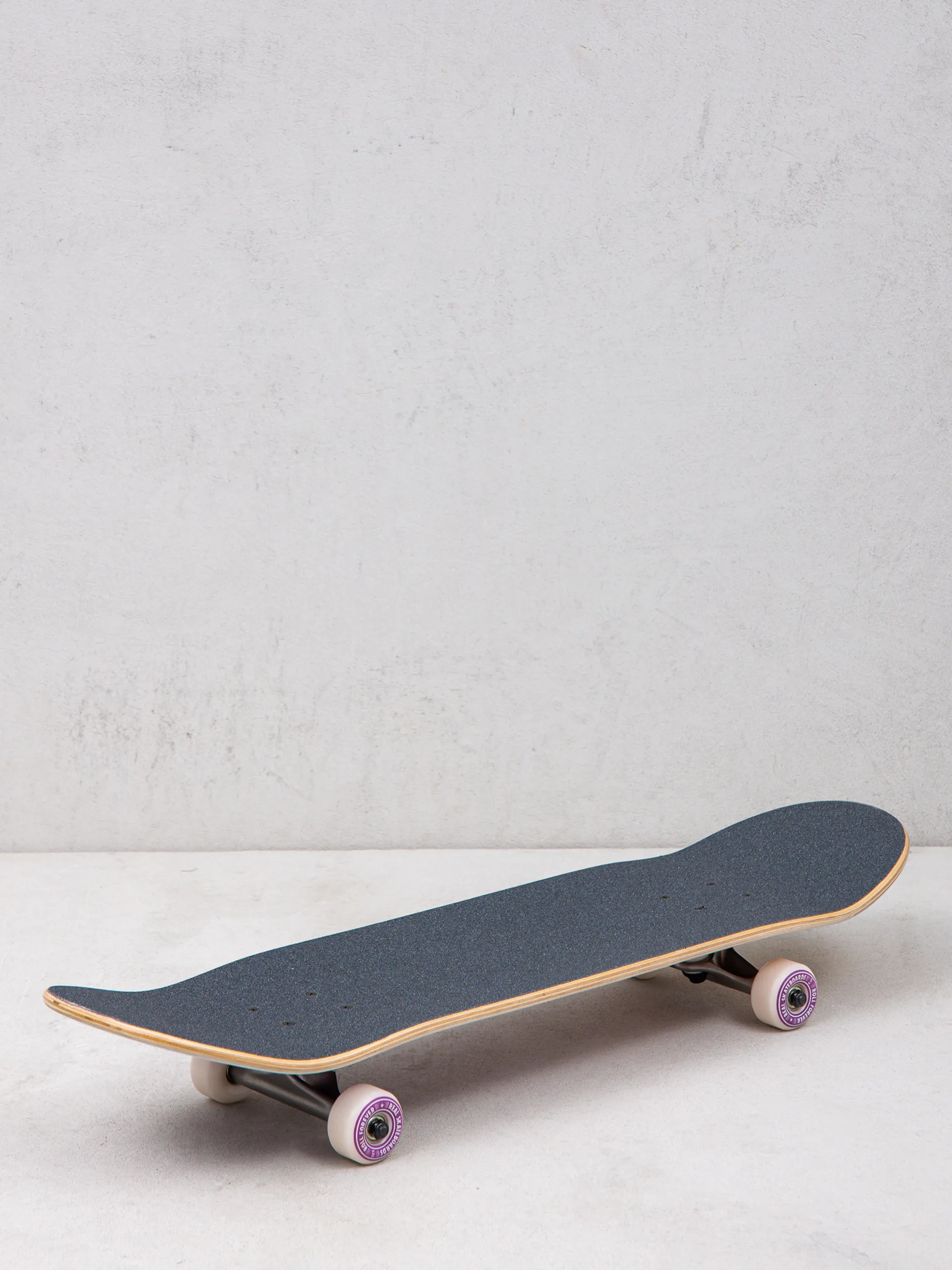 Real Be Free Fade Skateboard (purple/yellow)