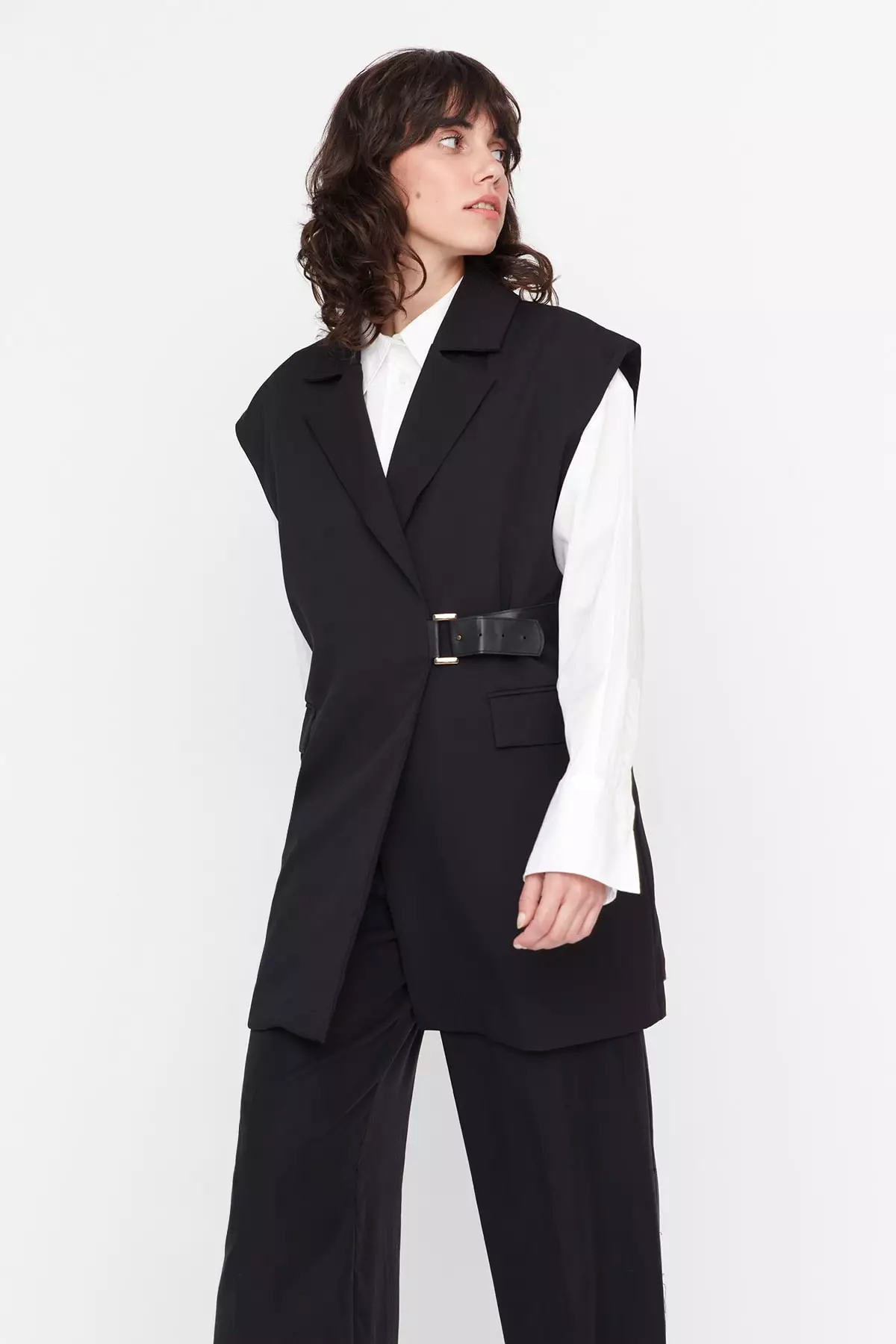 Trendyol MODEST Half Belt Closure Vest