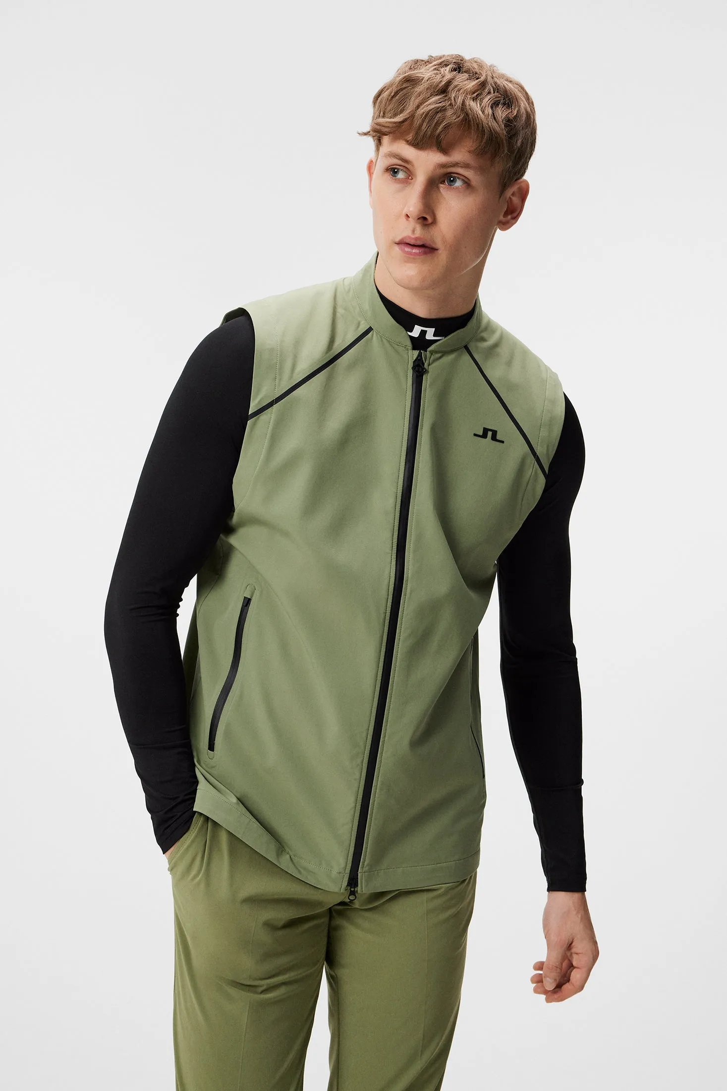 Vardo Light Tech Vest / Oil Green