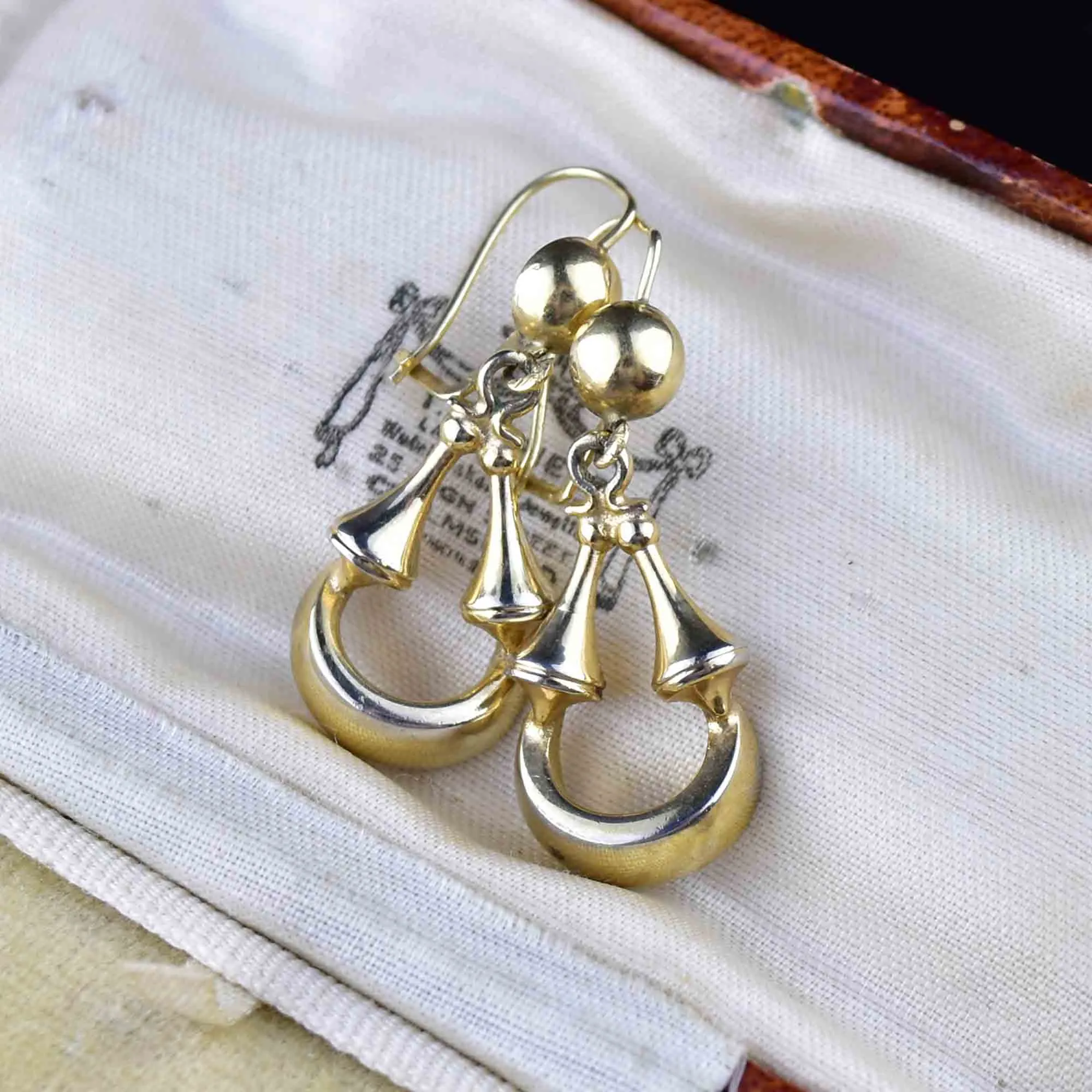 Vintage 14K Gold Wire Door Knocker Earrings